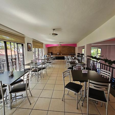 Hotel Ejecutivo Aeropuerto Alvaro Obregon ภายนอก รูปภาพ