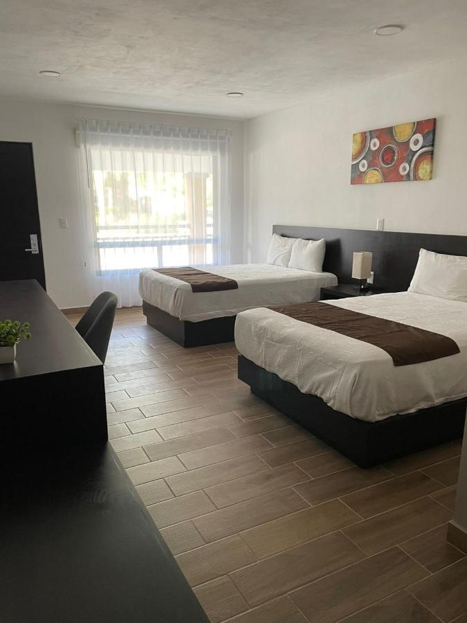 Hotel Ejecutivo Aeropuerto Alvaro Obregon ภายนอก รูปภาพ