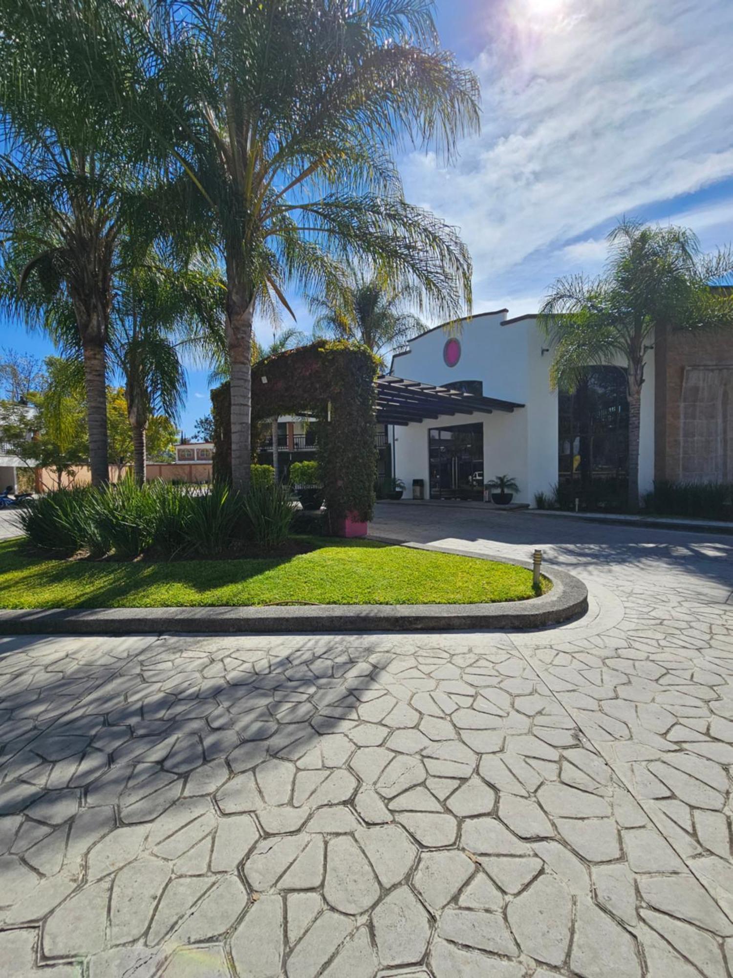 Hotel Ejecutivo Aeropuerto Alvaro Obregon ภายนอก รูปภาพ